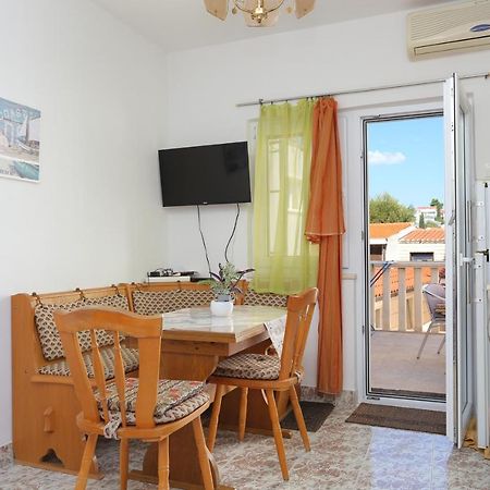Apartments By The Sea Businci, Ciovo - 9450 Trogir Exteriör bild