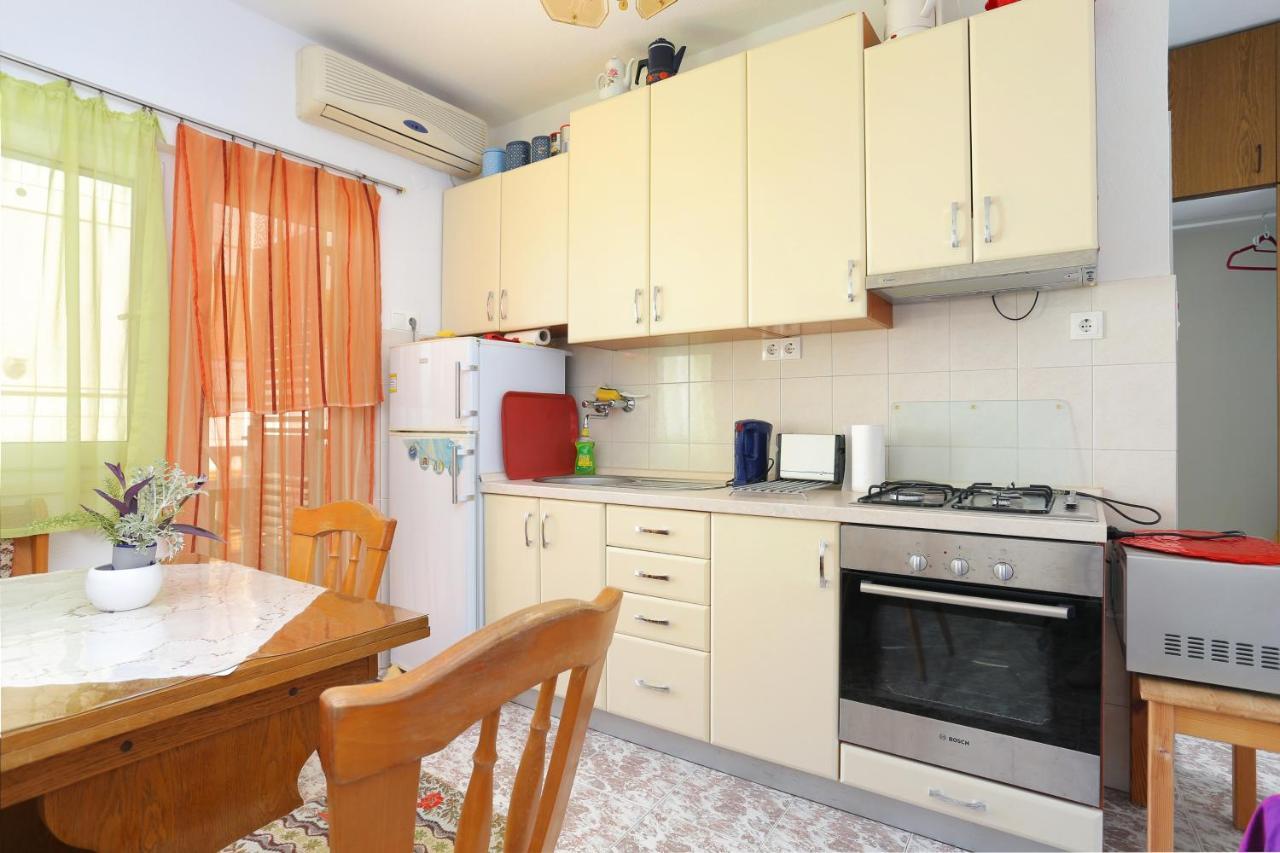 Apartments By The Sea Businci, Ciovo - 9450 Trogir Exteriör bild
