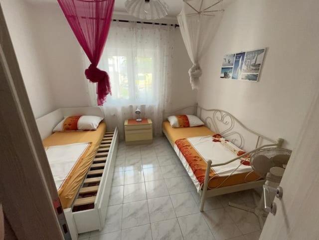 Apartments By The Sea Businci, Ciovo - 9450 Trogir Exteriör bild